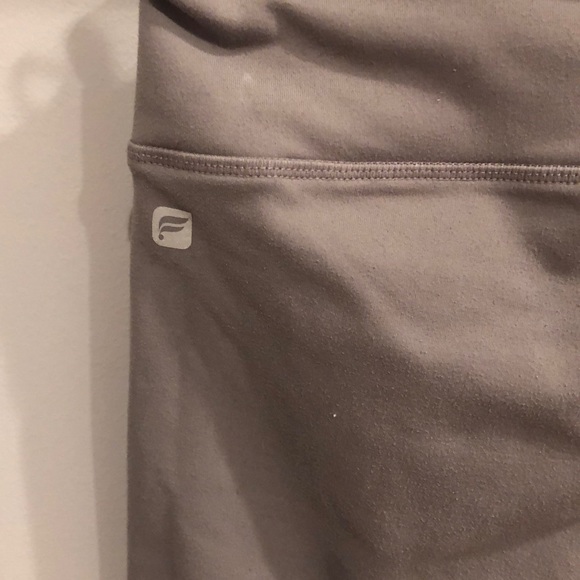 Fabletics Grey Leggings - Picture 3 of 4